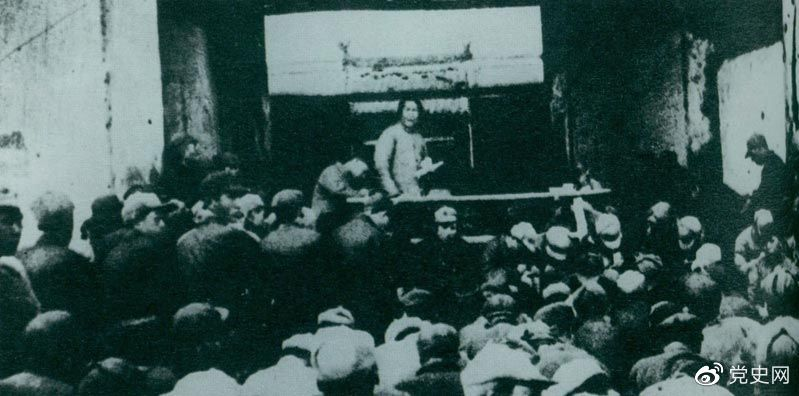1935年12月27日，毛澤東在陜北瓦窯堡黨的活動分子會議上作《論反對日本帝國主義的策略》報告。